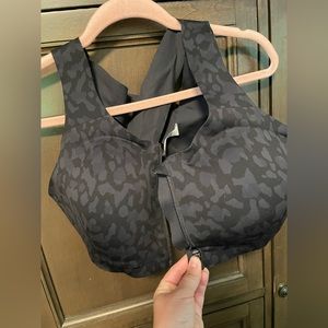 Lululemon elite sports bra 38D